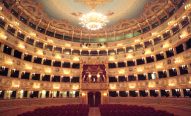 Disponibili i tagliandi per la Fenice Disponibili i tagliandi per la Fenice