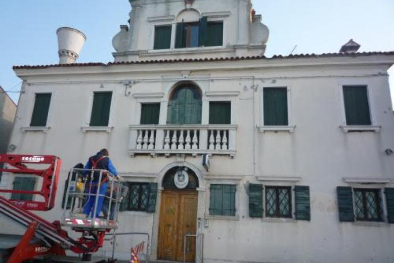 INTERVENTO DI MANUTENZIONE CHE HA INTERESSATO ILA CASERMA DEI CARABINIERI DI PELLESTRINA